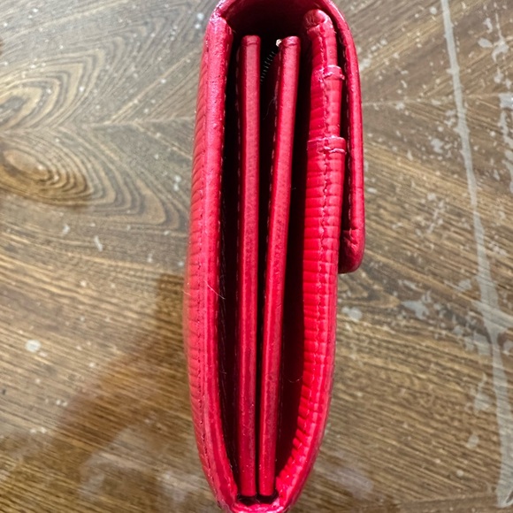 Louis Vuitton Sarah Long Wallet โ Red Epi Leather | Refurbished & Authentic - Picture 8 of 11